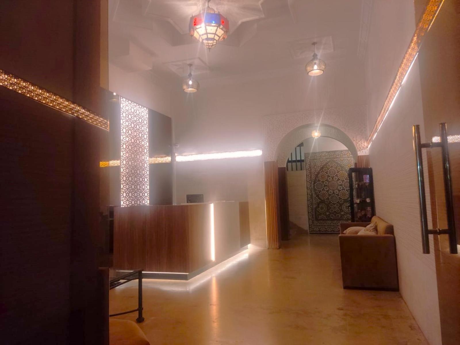 زاهية